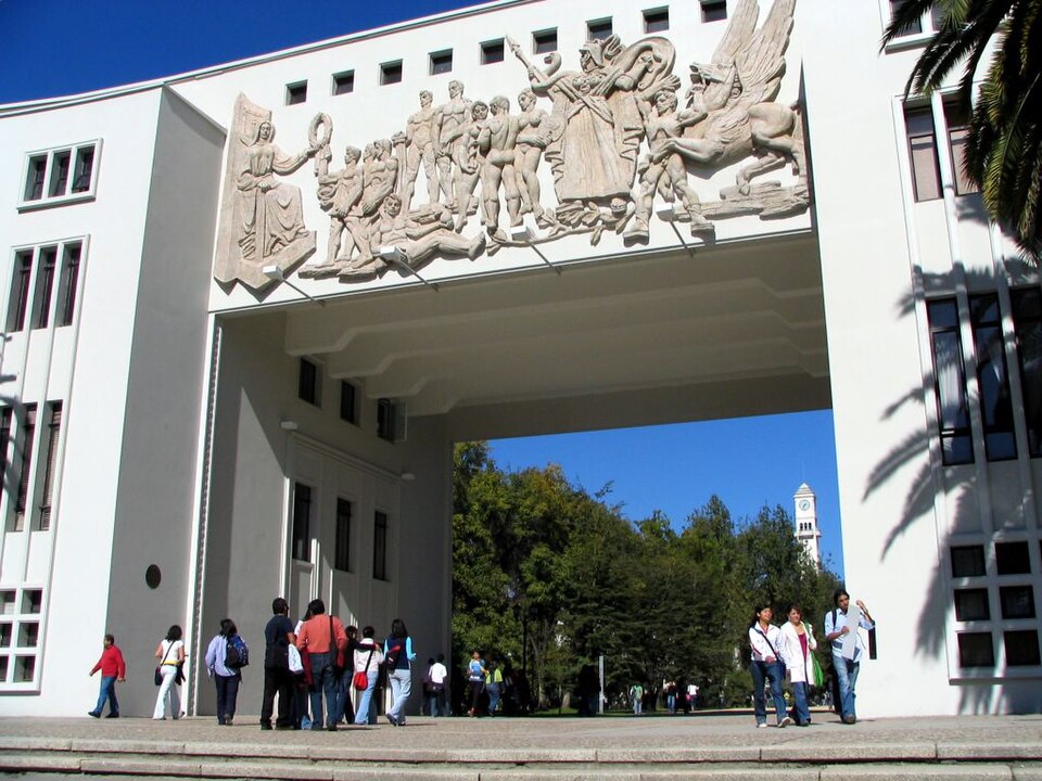 Campanil de la Universidad de Concepción